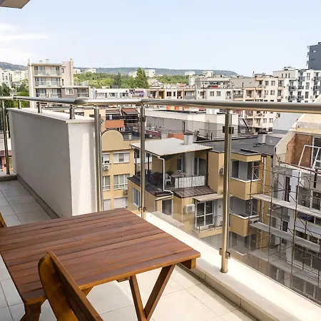 Daire Cozy & Bright 2-br Flat Next To Grand Mall By Flat Mаnаger