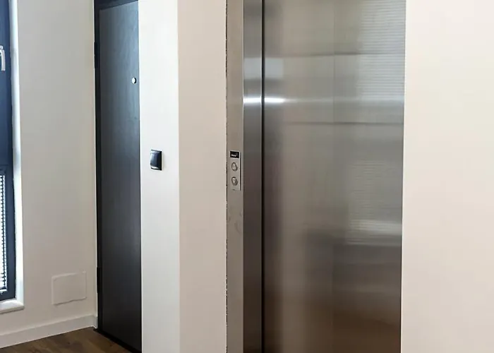 Cozy & Bright 2-br Flat Next To Grand Mall By Flat Mаnаger Apartment Varna